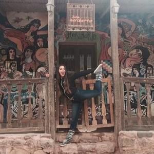 Meet your Posher, Abby